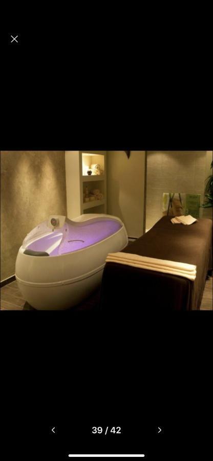 Terra Complex Spa Apartment 1 Bedroom Suite ラズロク エクステリア 写真